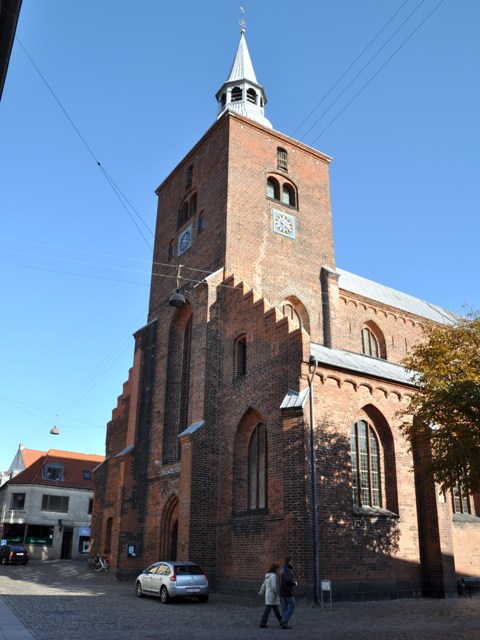 Sct. Mortens Kirke ©DitRanders